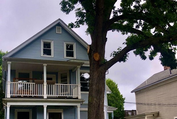 180 ROBBINS ST