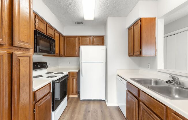 2 beds, 1 bath, $950, Unit 11