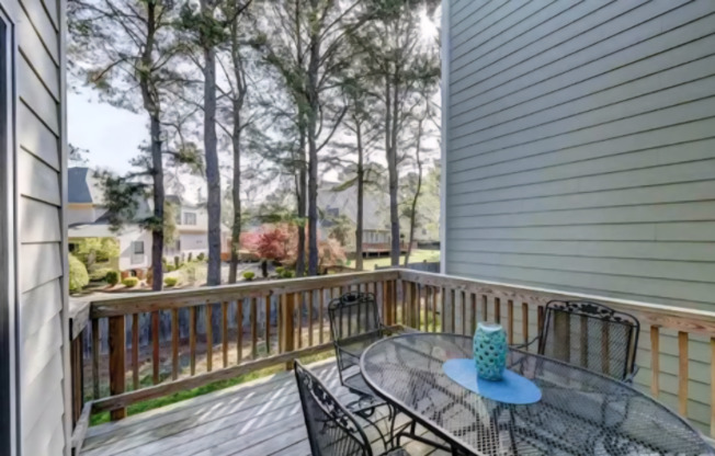 1207 HERITAGE LINKS DR