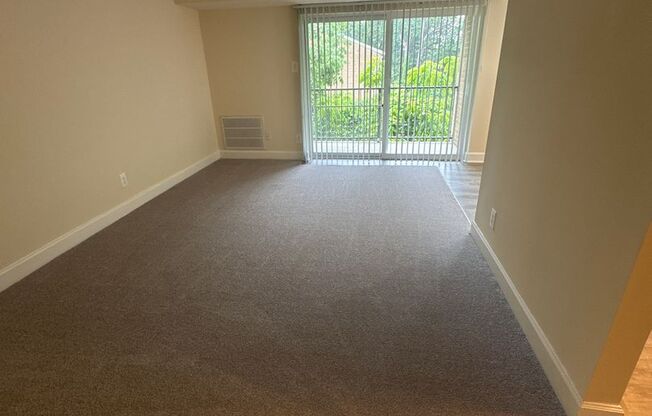 2 beds, 2 baths, 1,000 sqft, $2,150, Unit 14233 #304