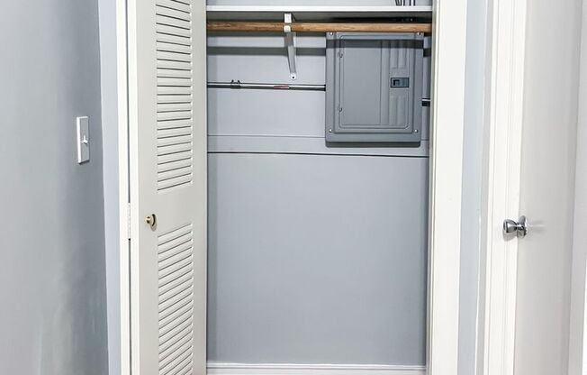 Studio, 1 bath, 250 sqft, $1,020, Unit 4070-1
