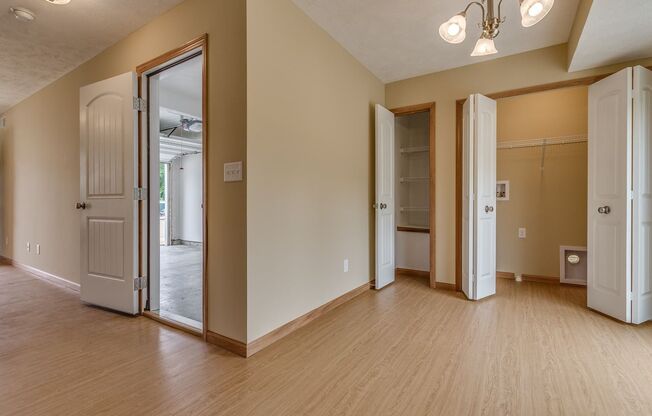 3 beds, 1 bath, $1,499