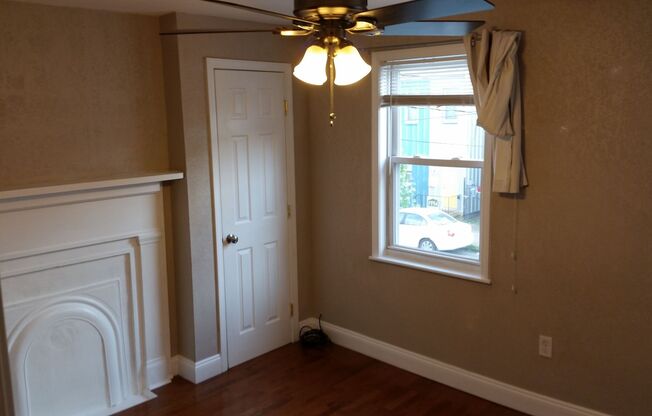 3 beds, 1 bath, $1,895