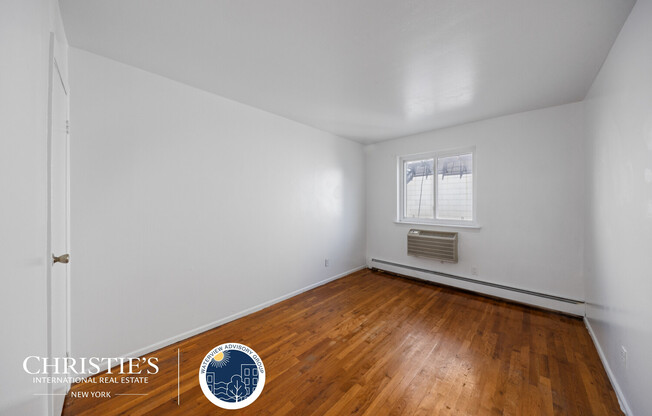3 beds, 2 baths, 1,100 sqft, $3,700, Unit 107