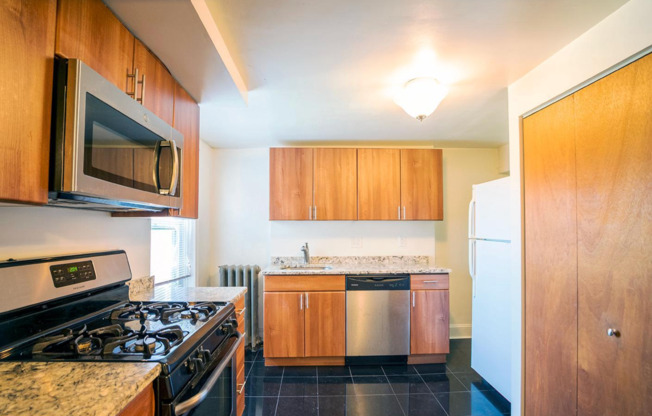 1 bed, 1 bath, $990