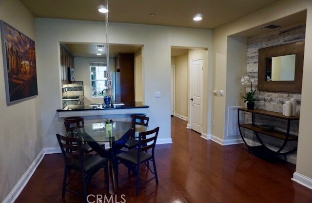 2 beds, 2 baths, 1,090 sqft, $4,600, Unit 120