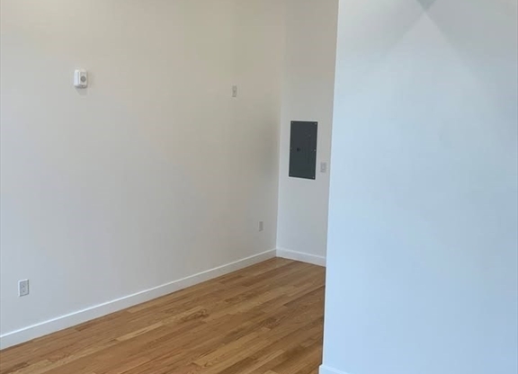 Studio, 1 bath, $1,495, Unit 404