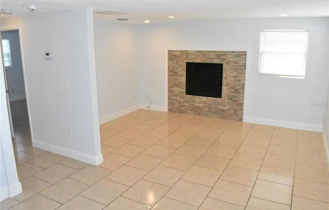 4018 W NASSAU ST 