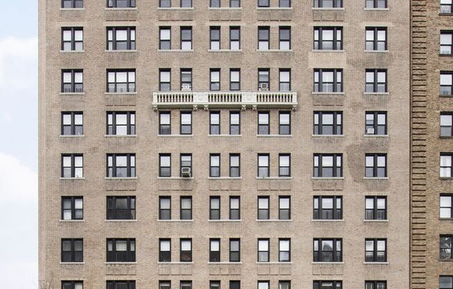610 W 110 ST