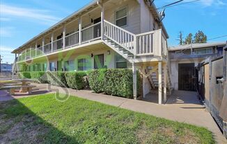 691 CAMINO AVE