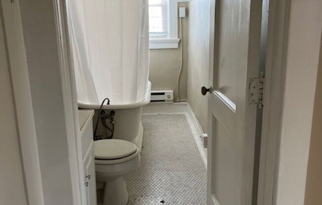 1 bed, 1 bath, 610 sqft, $750, Unit 66