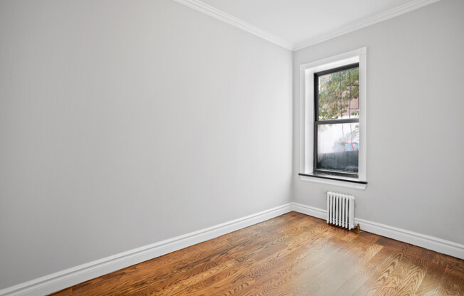 346 E 18 ST