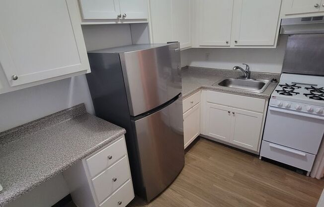 1 bed, 1 bath, 430 sqft, $1,175