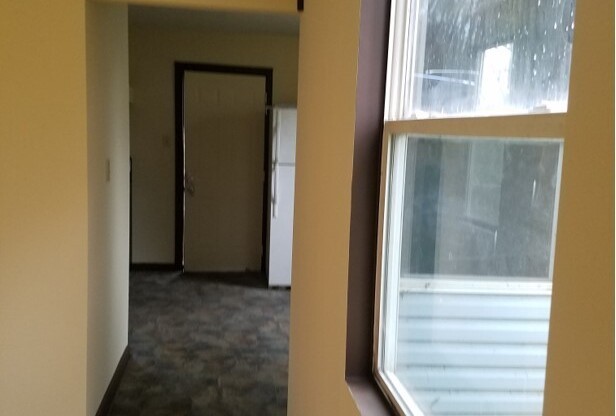 Knoxville 37915 - James White Parkway Area, 2 bedroom, 1 bath home - Contact Brad Croisdale (865) 805-9964