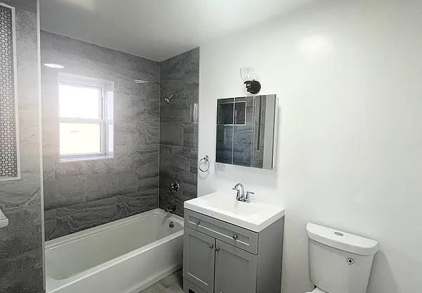 3 beds, 3 baths, 1,954 sqft, $7,000, Unit 2