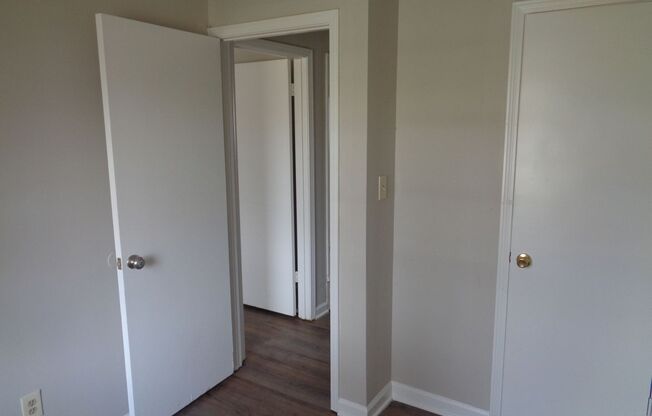 3 beds, 1 bath, $1,225