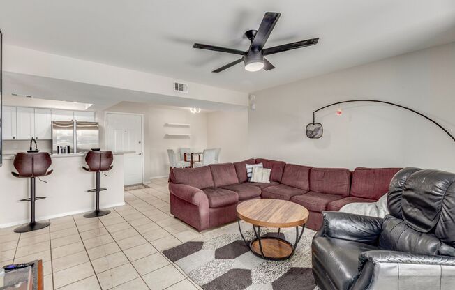 BEAUTIFUL AND SPACIOUS 1ST FLOOR MESA CONDO!