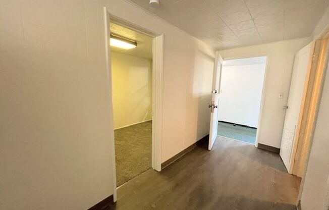 1 bed, 1 bath, $1,095, Unit 6