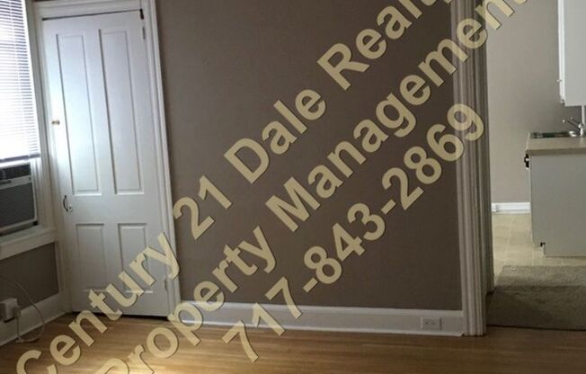 Large One Bedroom Apartment with Gas Heat included and Laundry