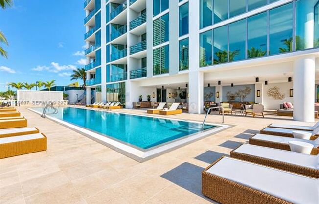 2 beds, 2.5 baths, $6,200, Unit # 1104