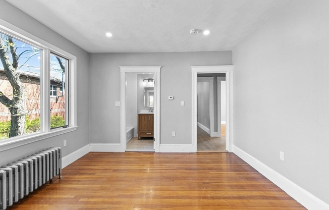 28 MEDFORD ST