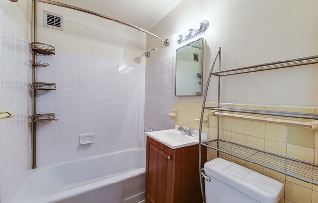 Studio, 1 bath, $1,495
