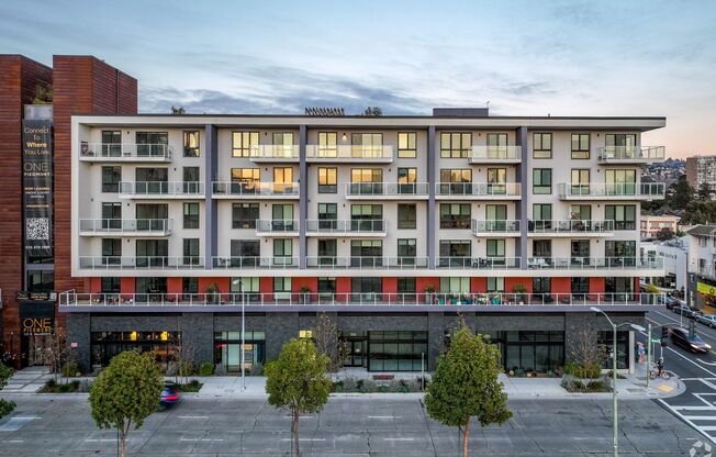 2 beds, 2 baths, 1,156 sqft, $3,827, Unit 402