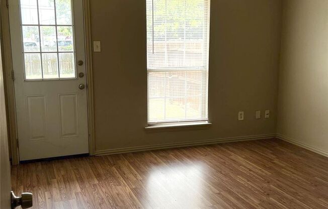 Awesome 4 bedroom ready NOW!