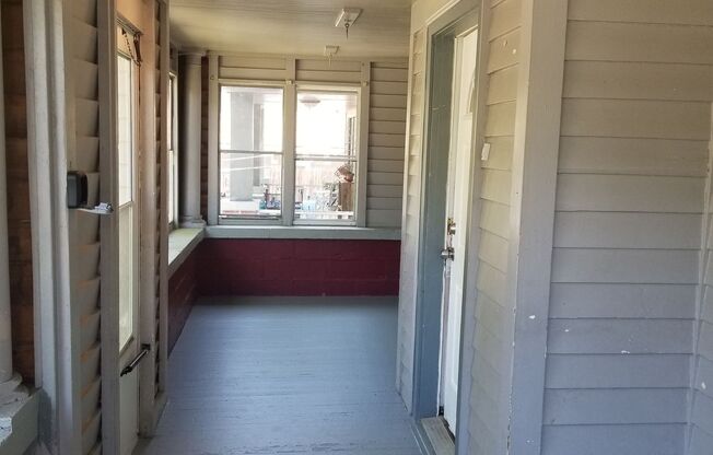 3 beds, 1 bath, $1,500