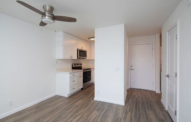 1 bed, 1 bath, 614 sqft, $2,195, Unit 609