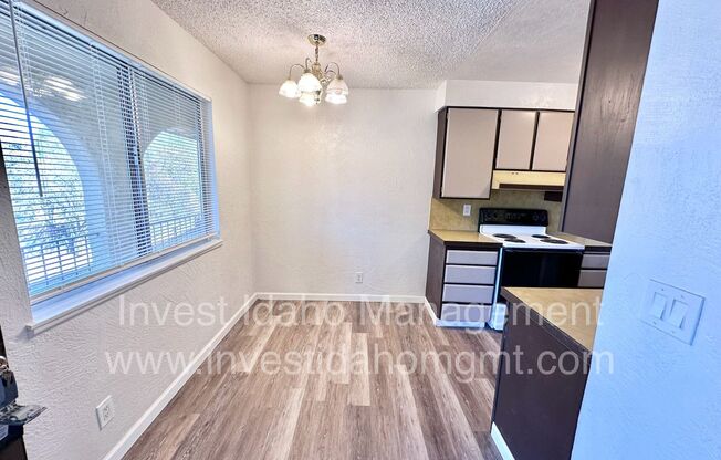 2 beds, 1 bath, 750 sqft, $1,095, Unit N