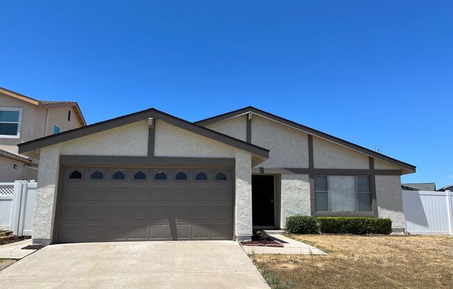 3BD 2BA House located in Mira Mesa