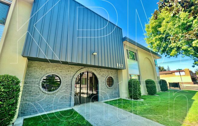 843 N Yosemite St.