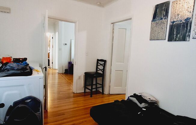 1 bed, 1 bath, $900