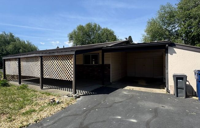 Spacious Home Near Hospital