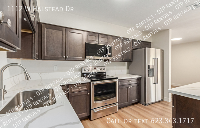 1112 W HALSTEAD DR