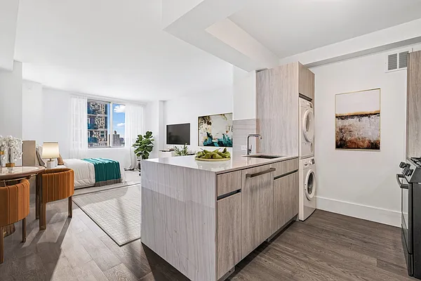 Studio, 1 bath, $4,670, Unit 34K