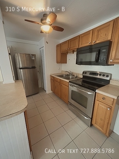 310 S MERCURY AVE