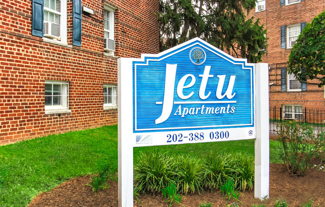 Jetu-Apartments-Monument-Sign