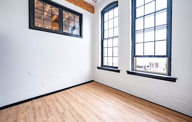 1 bed, 1 bath, $1,300, Unit Apartment 104