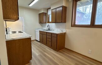 1 bed, 1 bath, $775, Unit 5