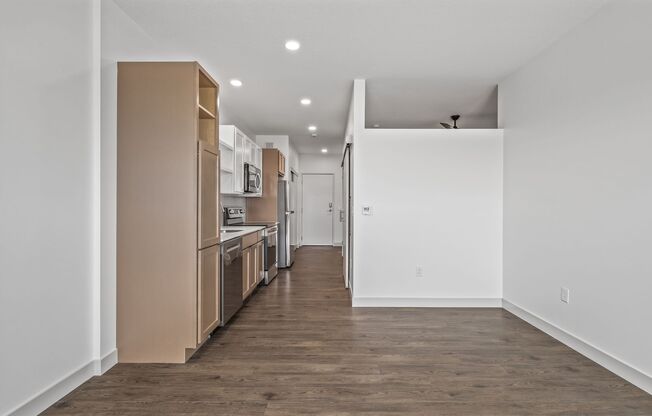 1 bed, 1 bath, 541 sqft, $1,345, Unit 415