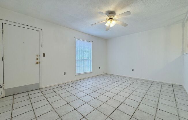 Northeast El Paso 3 Bed Refrig A/C
