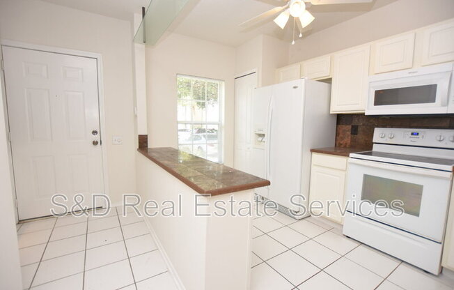2308 LK WOODBERRY CIR