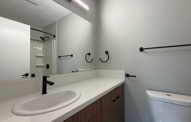 2 beds, 2 baths, 980 sqft, $3,165, Unit 819-16
