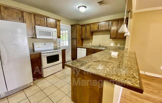 801 IRWIN DR