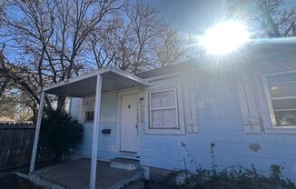 $525 - 1 bed 1 bath Duplex