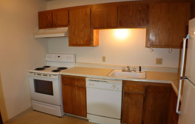 308 E. Oak St