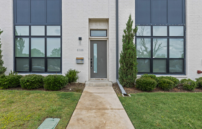 3138 WAYSIDE AVE