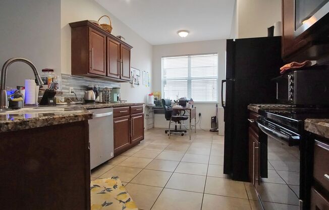 Single Family Home in Davenport now Available For Rent!